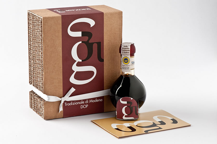 aceto-balsamico-tradiz-di-modena-dop-900.jpg